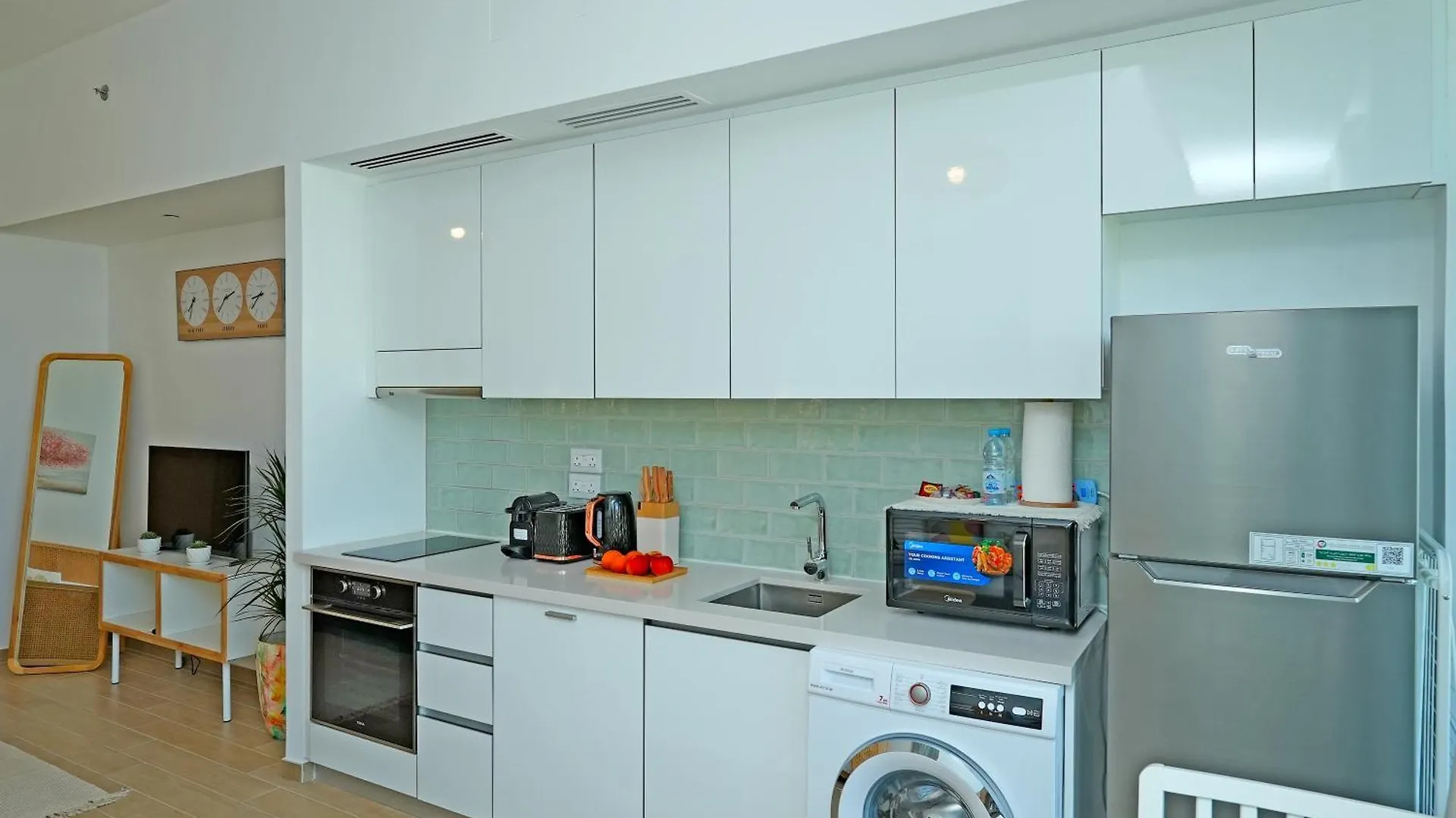 Studio Apartment With Beautiful View Αμπού Ντάμπι